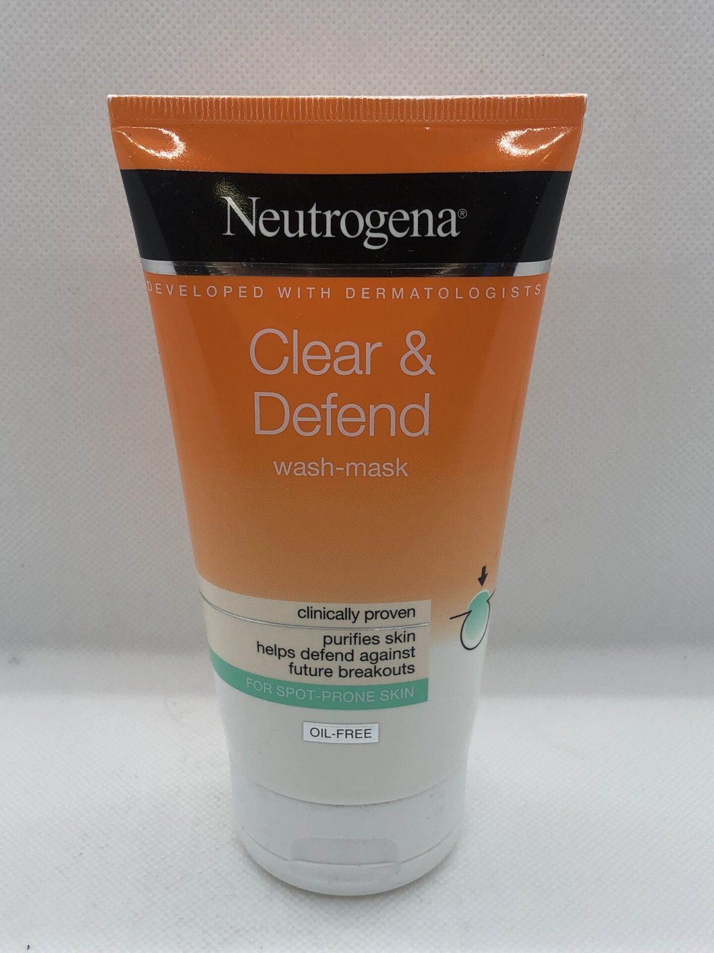 Neutrogena Clear & Defend emulsión limpiadora y  mascarilla 2 en 1